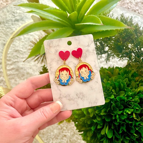 Pippi Dangle Earrings - Picture 6 of 7